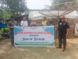 Forum Wartwan Pelalawan Selatan Kembali Menyalurkan Bantuan ke Warga