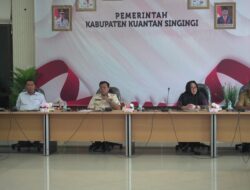 Hadiri Entry Brefing Dengan BPK RI Perwakilan Riau, Bupati Minta OPD Proaktif Bantu BPK