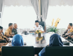Bupati Kabupaten Kuantan Singingi Dr. H. Suhardiman Amby, Ak., MM pimpin Rapat Tentang Pembahasan Langkah Konkret Pengendalian Inflasi Daerah bersama Forkopimda