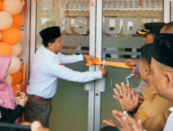 RESMIKAN LAYANAN CUCI DARAH DI RSUD TELUK KUANTAN. BUPATI : TINGKATKAN PELAYANAN KESEHATAN DENGAN CEPAT DAN TEPAT