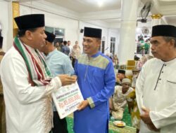 Safari Ramadhan Di Sentajo, Bupati Suhardiman Berikan Atensi Perbaiki Jembatan Koto Sentajo