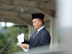 Ideologi Pancasila merupakan pandangan hidup dan Landasan bagi Negara dan seluruh bangsa Indonesia