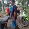 Menghadapi Do'a Kuburan Pemdes dan masyarakat desa Teratak Baru Membersihkan TPU Menghadapi Do'a Kuburan Pemdes dan masyarakat desa Teratak Baru Membersihkan TPU