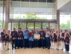 Bupati Kuansing Hadiri Harganas ke-31, BKB Sarana Desa Hulu Teso Raih Penghargaan Terbaik BKB Regional Satu