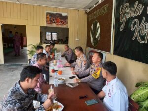 Polres Kuansing Gelar Jum’at Curhat Bersama SPSI Niba Agn Kuansing