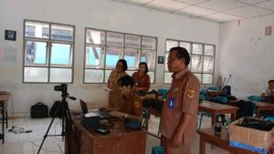 Peserta Didik SMAN 1 Siempat Nempu Hilir Peroleh Layanan “Jempol Siturang” Rekam KTP-el dan KIA