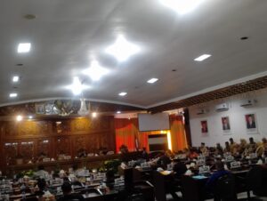 Ranperda RPJPD dan Ranperda Bantuan Hukum Untuk Masyarakat Miskin Mendapat Dukungan Oleh Fraksi Di DPRD