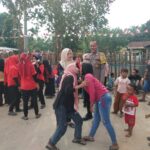 HUT RI KE-79 Bhabinkamtibmas Desa Sungai Langsat Polsek Pangean adakan perlombaan tradisional