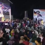 Ratusan Masyarakat Pulau Panjang Hilir sambut Bupati Kuansing Ratusan Masyarakat Pulau Panjang Hilir sambut Bupati Kuansing