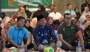 Bupati Kuansing Hadiri Wayangan peringatan 1 Muharram 1446 di Desa Kuantan Sako