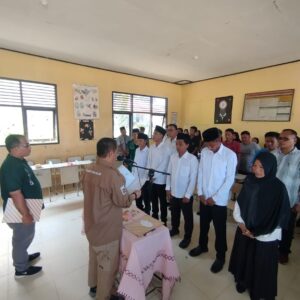 Camat kuantan Hilir Lantik BPD Desa Teratak Baru kecamatan Kuantan Hilir