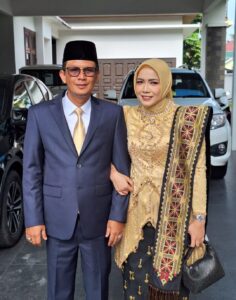 Jons Ade Sukarmis Resmi Dilantik sebagai Anggota DPRD Riau 2024-2029