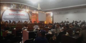 Paripurna DPRD Kuansing, Pj Sekda Bacakan Pidato Pengantar RAPBD 2025