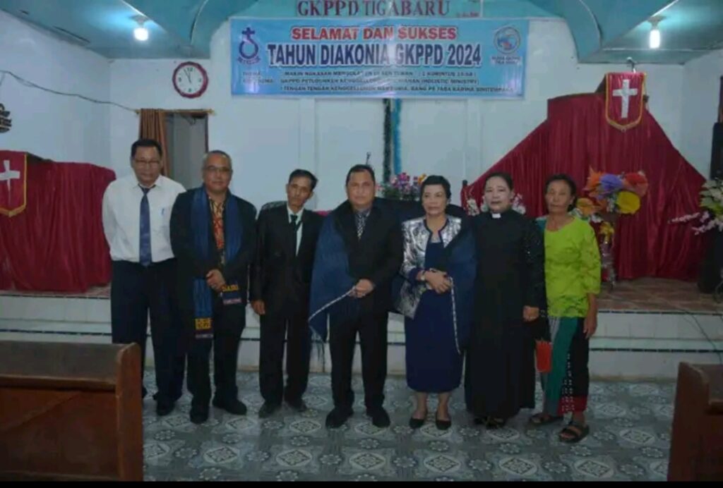 Pejabat(PJ) bupati Dairi melakukan kunjunga ibadah ke (GKPPD) GEREJA ...