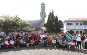 Pj. Bupati Dairi, Surung Charles Bantjin, Mengikuti Senam Sehat Bersama ASN Sekretariat Daerah Kabupaten Dairi