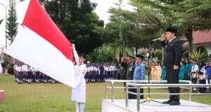 Peringatan Hari Pahlawan : Teladani Pahlawanmu, Cintai Negerimu
