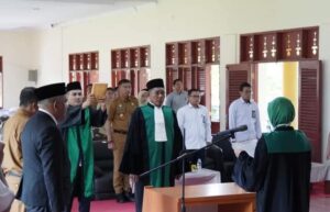 Pejabat Sementara Bupati Kuansing Hadiri Pelantikan Wakil Ketua Pengadilan Agama Teluk Kuantan