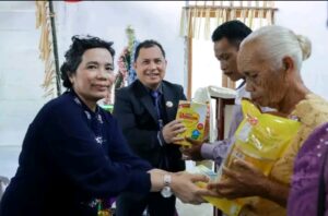 Kunjungan Kasih Natal Pemkab Dairi Hari Pertama Bersama Masyarakat Desa Lae Ambat