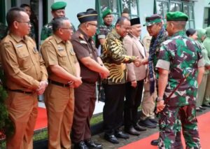 Kunjungan Dandrem 023/KS PD Bukit barisan ke Dairi