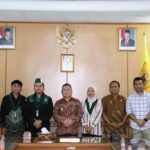 Pejabat (PJ) bupati dan kepala badan kesatuan Bangsa dan politik menerima audiensi mahasiswa