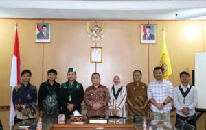 Pejabat (PJ) bupati dan kepala badan kesatuan Bangsa dan politik menerima audiensi mahasiswa