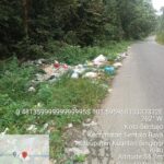 Jorok! Tumpukan Sampah Berserakan di Pinggir Jalan Hutan Lindung Sentajo Raya Jorok! Tumpukan Sampah Berserakan di Pinggir Jalan Hutan Lindung Sentajo Raya