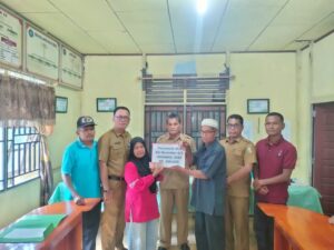 Pemerintah Desa Simpang Pulau Baralo Salurkan BLT DD Tahap Akhir tahun 2024, Kepada Masyarakat