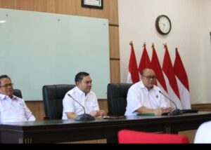 Bupati Pakpak Bharat mebuka rakor dan Evaluasi lingkungan