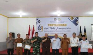 Bupati Dairi Yang diwakili Asisten Pemerintahan dan Kesejahteraan rakyat Melaksanakan hari Bakti pemasyarakatan