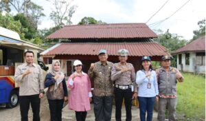 Bupati Dairi Tinjau langsung Razia Gabungan Tim pelaksana di lapangan