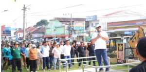 Wakil Bupati Bersama ASN Turun ke Jalan Bergotong Royong Wujudkan Dairi Tanpa Genangan Air