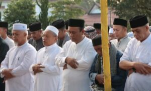 Wakil Bupati Dairi Laksanakan Shalat Idul Adha 1446 H/2025