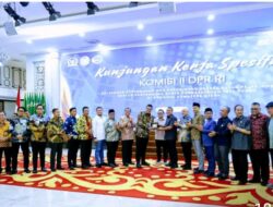Bupati Dairi diwakili oleh sekda menghadiri kunjungan kerja