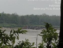 Marak Puluhan Rakit PETI Ilegal Beroperasi Bebas di Pulau Sipan Inuman