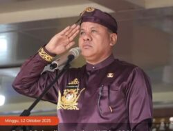 Upacara HUT Kuansing, Dr. H. Suhardiman Amby, MM bertindak langsung sebagai Inspektur Upacara