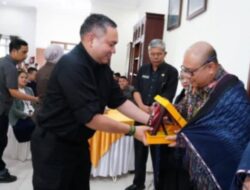 Bupati Pakpak Bharat menghadiri temu pisah  Kejari Dairi