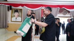 Bupati Pakpak Bharat bagikan bibit  jagung, padi Gogo bagi petani