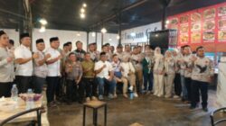 Ketua Elang 3 Hambalang Febriyan Winaldi Gelar Buka Bersama Kapolres Kampar, Undangan Tumpah Ruah di Cafe Tomyam