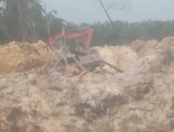 Aktivitas Tambang Emas Ilegal di Muara Langsat Kian Berani, Alat Berat “Hitachi” Bebas Beroperasi