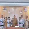 Pertemuan PGRI Dairi, Bupati Soroti Pentingnya Leadership di Kalangan Guru Pertemuan PGRI Dairi, Bupati Soroti Pentingnya Leadership di Kalangan Guru