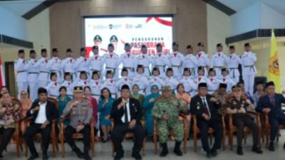 Bupati Kukuhkan 30 Calon Paskibraka Kabupaten Dairi, Siap Kibarkan Bendera Merah Putih