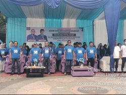 DPC Demokrat Kuansing Gelar Action “Langit Biru”, Bersihkan Sampah Pasca-Pacu Jalur di Tepian Narosa
