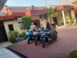 Polsek Wonocolo Sigap Tangkap Penipuan Berkedok Sewa Sepeda Motor di Graha BNI Siwalan Kerto  Tiga Unit Motor Dijadikan Jaminan, Kembali ke Pemilik